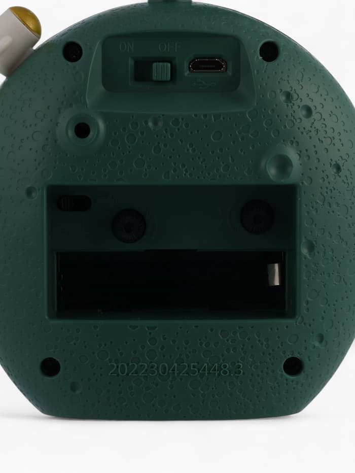 Часы - будильник «Полумесяц», детские, подсветка, 2 режима, циферблат d=9 см, 9.8×31.5 см