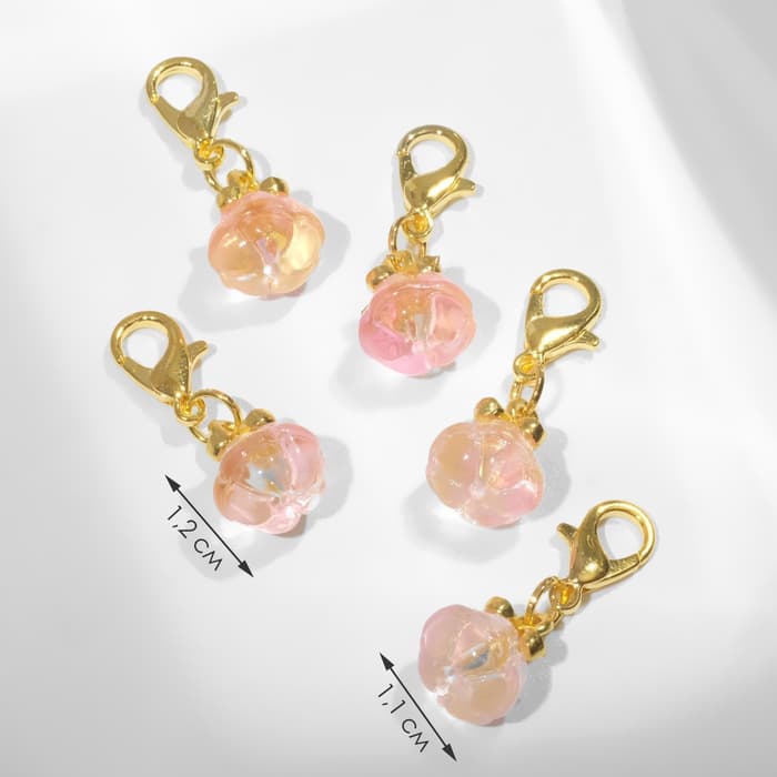 Шарм для браслета на карабине «Фруктик», розовый в золоте