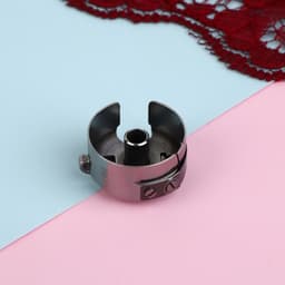 Шпульный колпачок для промышленных швейных машин, 2.2×2.2×1.3 см