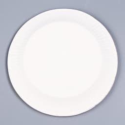 Набор бумажной посуды одноразовый Аниме»: 6 тарелок, 1 гирлянда, 6 стаканов