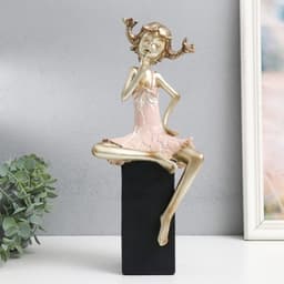 Фигурка полистоун «Девочка на кубе, с косичками», бело-золотой, 15×10×37 см