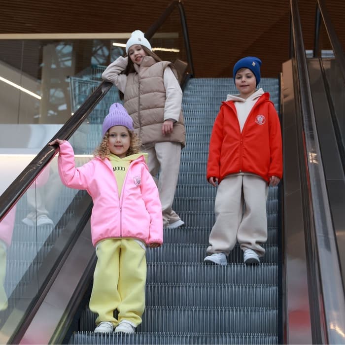 Ветровка детская с капюшоном MINAKU, красная, рост 110 см