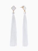 Серьги «Кисти», белые в золоте, L кисти 8.7 см