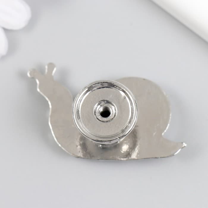 Мебельная ручка - кнопка, металл «Улитка», серебро, 2.8×5.2 см