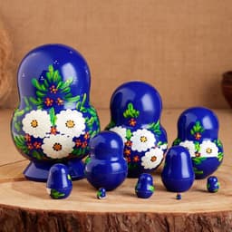 Матрёшка деревянная «Белые цветы», синее платье, 10 кукольная, 12 см
