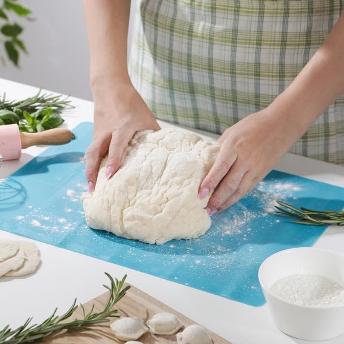 Коврик для выпечки и раскатки теста с разметкой Доляна «Буссен», силикон, 38×28 см, МИКС