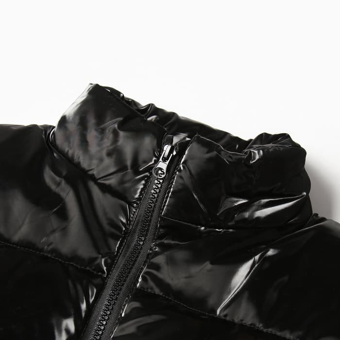 Жилет утеплённый для девочек, цвет чёрный, рост 116-122 см