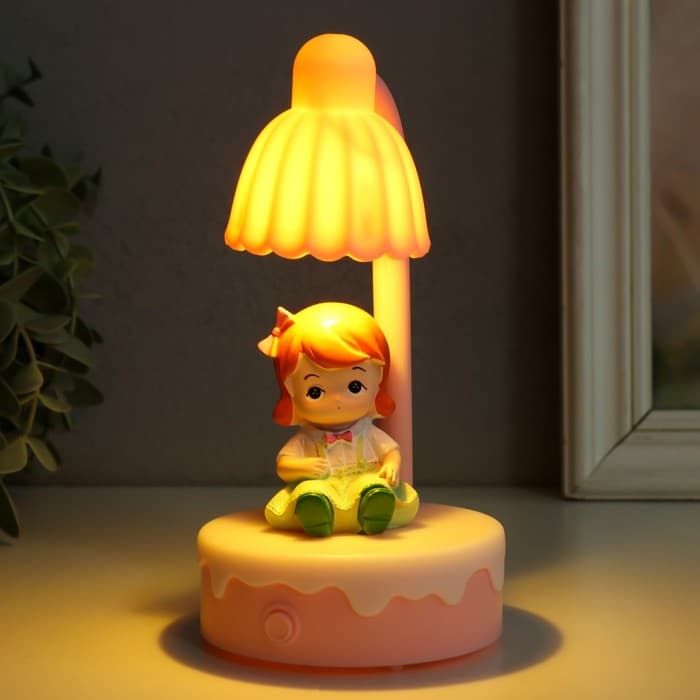 Фигурка светящаяся «Малыш или Малышка под лампой», полистоун, 8×8×16 см, МИКС