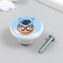 Фурнитура для шкатулки, ручка «Космонавт на качелях», керамика, металл, 3.8×3.8 см