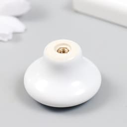 Фурнитура для шкатулки, ручка «Космонавт на метеорите», керамика, металл, 3.8×3.8 см