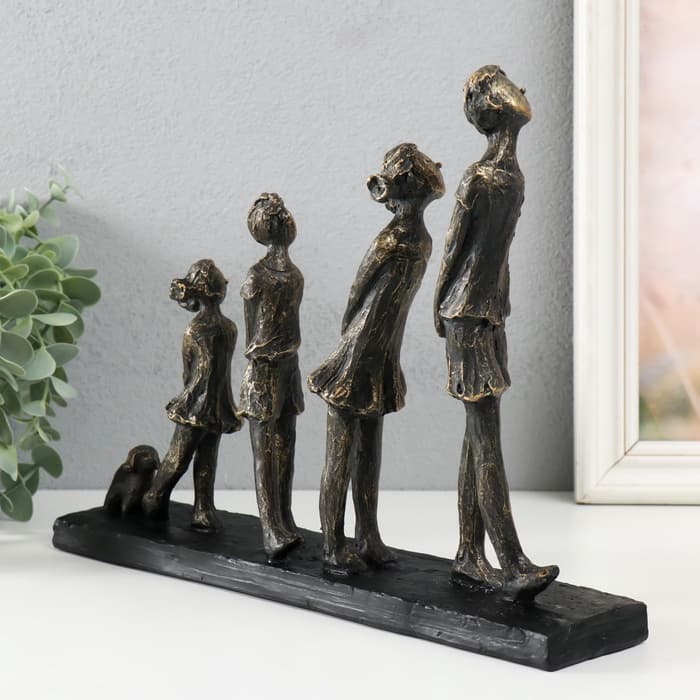 Фигурка полистоун «Весёлая компания» под металл, 30.4×6×22.6 см