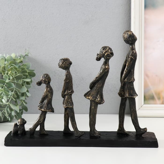 Фигурка полистоун «Весёлая компания» под металл, 30.4×6×22.6 см