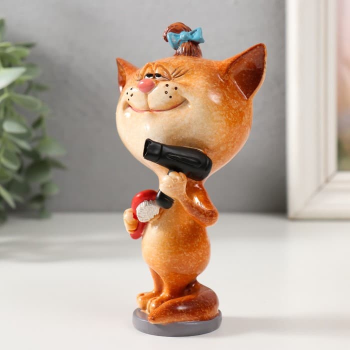 Фигурка полистоун лак «Кошечка парикмахер», 8×7.2×13.5 см
