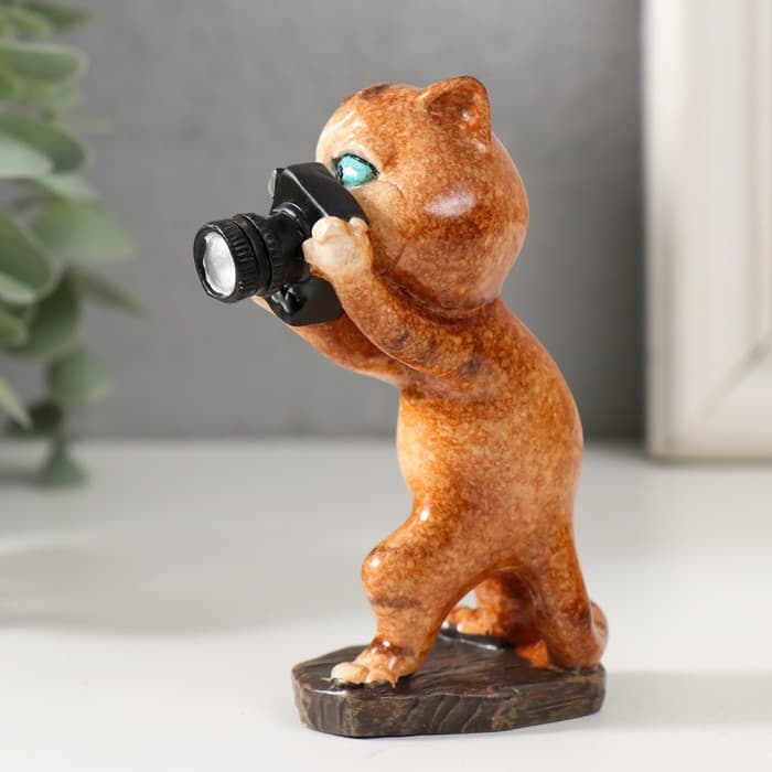 Фигурка полистоун лак «Котишка фотокорреспондент», 6×4.5×9 см