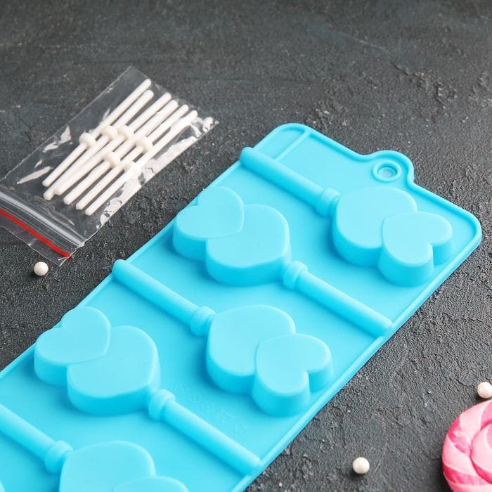 Форма для леденцов Доляна «Влюблённость», силикон, 9.5×24×1 см, 6 ячеек (4.2×3.3 см), с палочками, МИКС