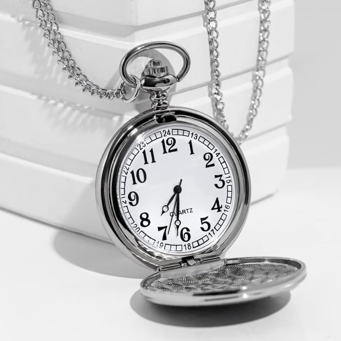 Часы карманные «Полумесяц», кварцевые, циферблата d=3.5 см, цепочка 80 см