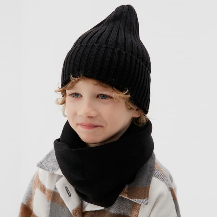 Шапка детская KAFTAN со снудом, чёрная, размер 48-52