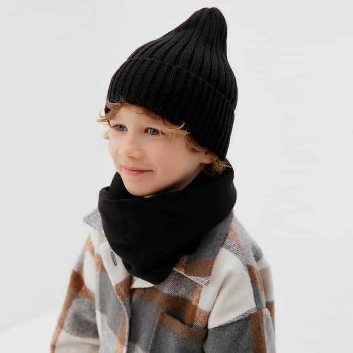 Шапка детская KAFTAN со снудом, чёрная, размер 48-52