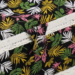 Шкатулка для рукоделия и шитья «Лесные веточки на чёрном», хранение ниток, иголок, мелочи, 19×26×14.5 см