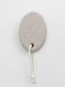 Пемза для педикюра, с подвесом, 7.2×5 см, в коробке, белая