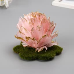 Фигурка на прищепке «Цветок из перышек», декор, 10×10×10 см