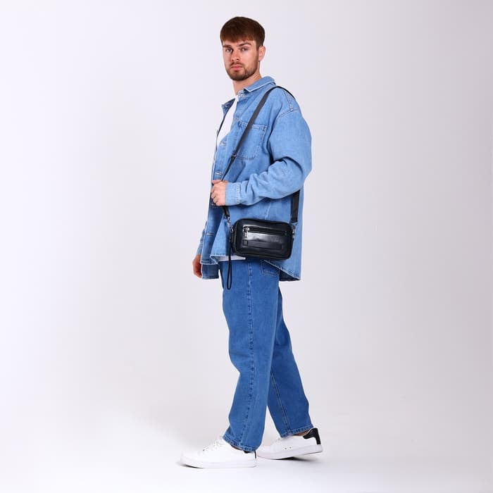 Сумка-клатч мужская на молнии с ручкой, 2 наружных кармана, 23×5×15 см, чёрная