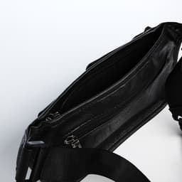 Сумка поясная на молнии, 3 наружных кармана, 37×4×15 см, чёрная