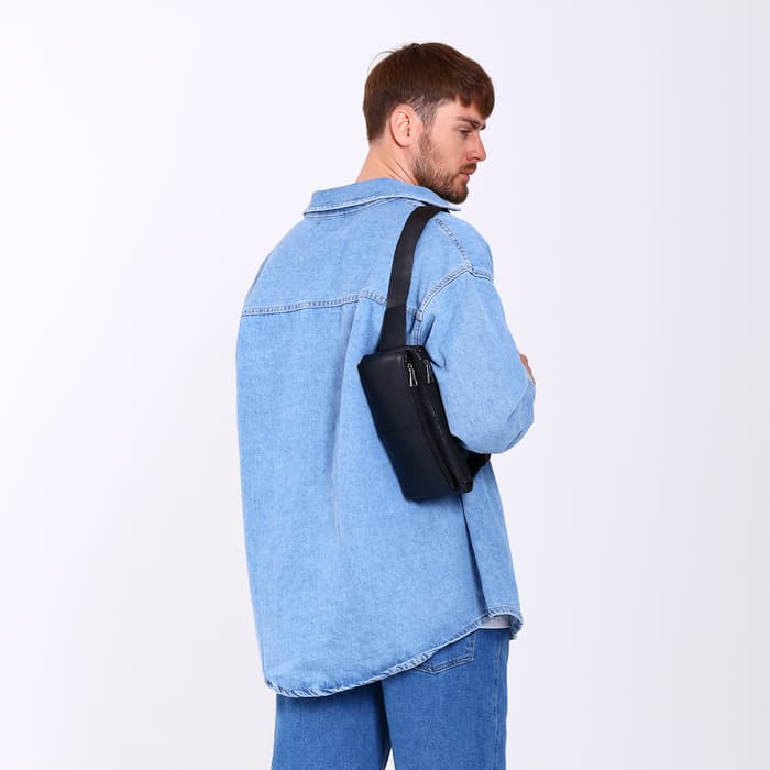 Сумка поясная на молнии, с 2 карманами, 26×1×14 см, чёрная