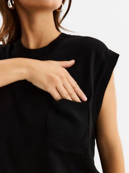 Жилет MINAKU: Knitwear collection цвет черный, размер 52