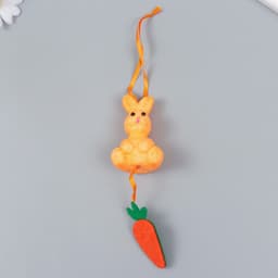 Подвесное украшение пасхальное «Кролик в блестках с морковкой», 4×3.5×13.5 см