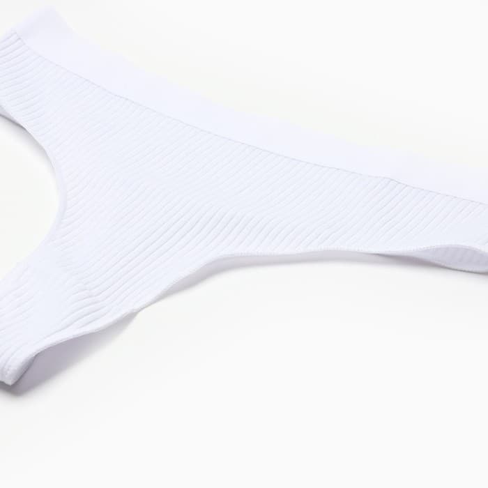 Трусы женские бразилиана MINAKU в рубчик, размер 44-46, белые