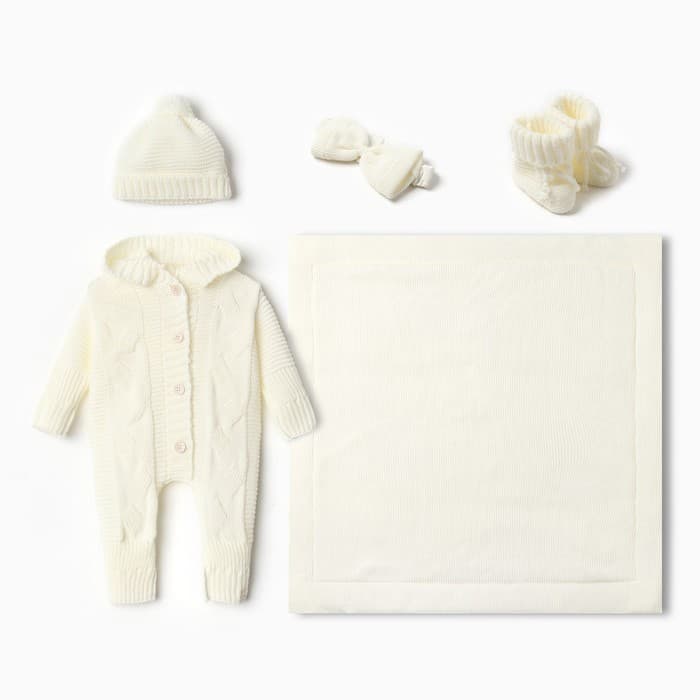 Набор для выписки «Крошка Я» (одеяло-конверт, бант, комбинезон, пинетки, шапочка), цвет молочный