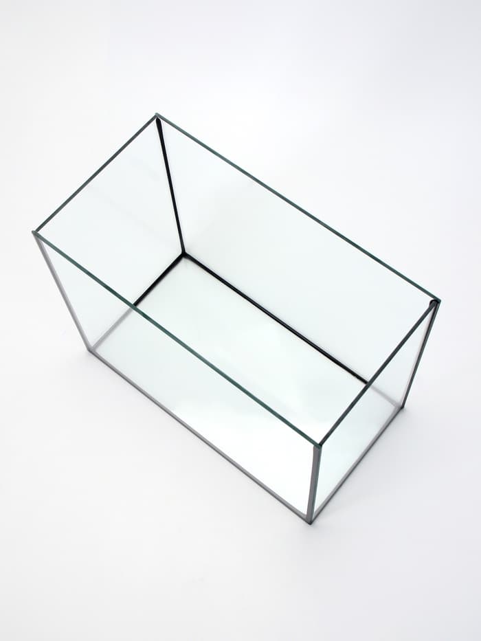 Аквариум «Прямоугольный» с крышкой, 30 литров, 40×23×32/37 см, чёрный