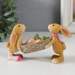 Фигурка полистоун «Зайчата несут корзину моркови», 13×5×7.5 см
