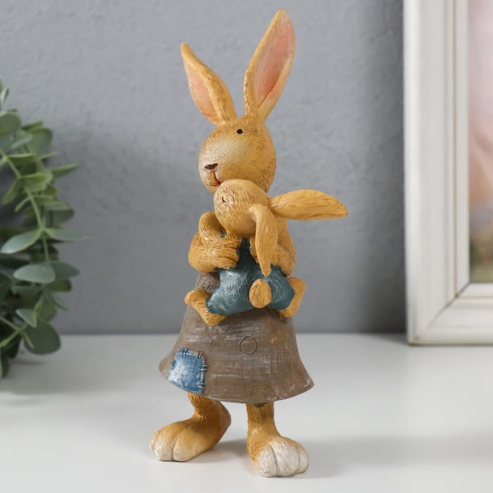 Фигурка полистоун «Мама Зайка с зайчонком», 10×6×18.5 см