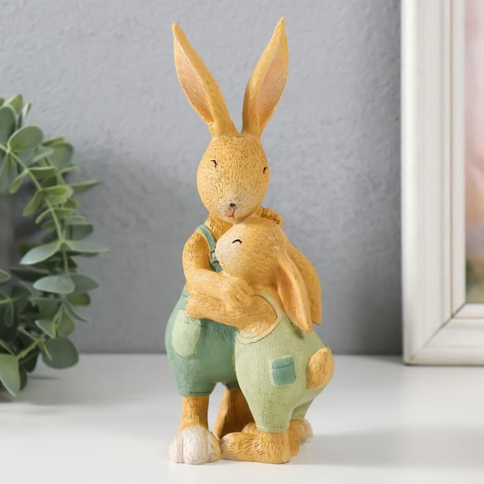 Фигурка полистоун «Папа Заяц с зайчонком», 9.5×7×18 см