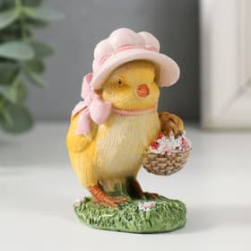 Фигурка полистоун «Цыпа в шляпке с корзинкой цветов», 6.5×4×8 см