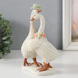 Фигурка полистоун «Гусь с гусыней: объятия», 14.5×8×18.5 см