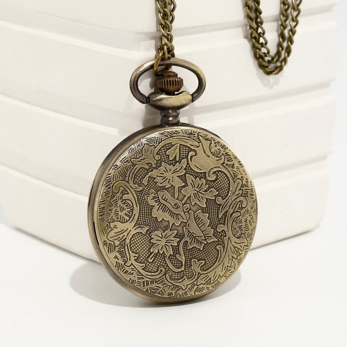 Часы карманные «Стрекоза», кварцевые, циферблат d=4.7 см, цепочка 80 см