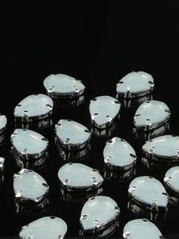 Стразы пришивные «Капля», в цапах, 10×14 мм, 20 шт., белые