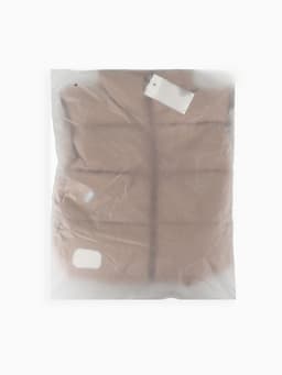 Жилет для девочки MINAKU: Cozy Winter, бежевый, рост 134 см