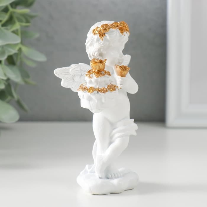 Фигурка полистоун «Белоснежный ангел с тортом украшенным розочками», 6×4.5×11 см