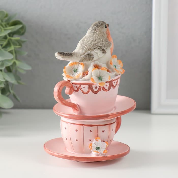 Фигурка полистоун «Снегирь сидит на чашечках, с цветами», 9×9×14 см