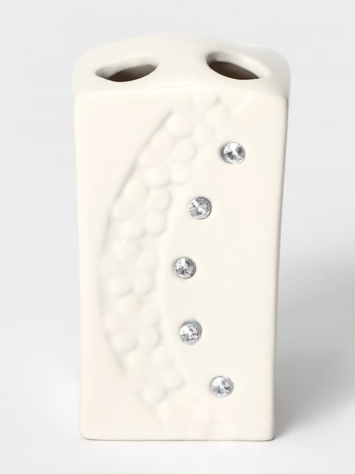 Аксессуары для ванной Доляна «Цветочный барельеф», 4 предмета, дозатор 270 мл, мыльница, 2 стакана 210 мл, белые