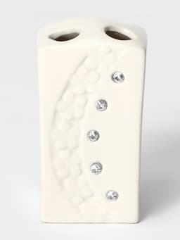 Аксессуары для ванной Доляна «Цветочный барельеф», 4 предмета, дозатор 270 мл, мыльница, 2 стакана 210 мл, белые