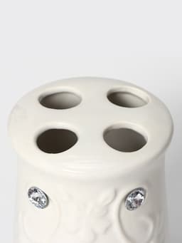 Аксессуары для ванной Доляна «Изящный барельеф», 4 предмета, дозатор 250 мл, мыльница, 2 стакана, белые