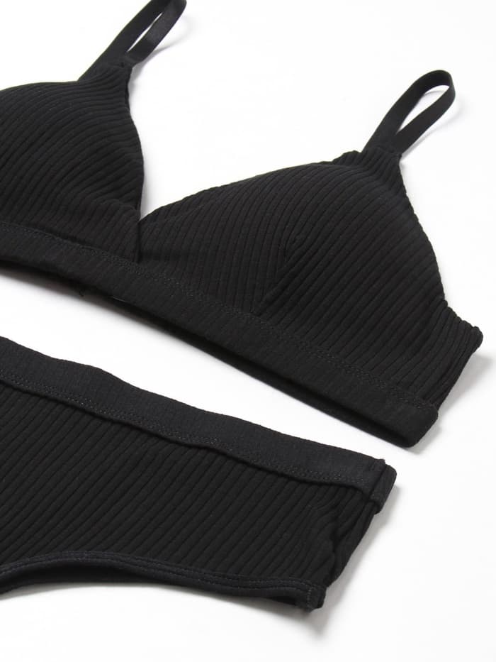 Комплект нижнего белья женский (топ, трусы) Collorista, чёрный, размер 46-48