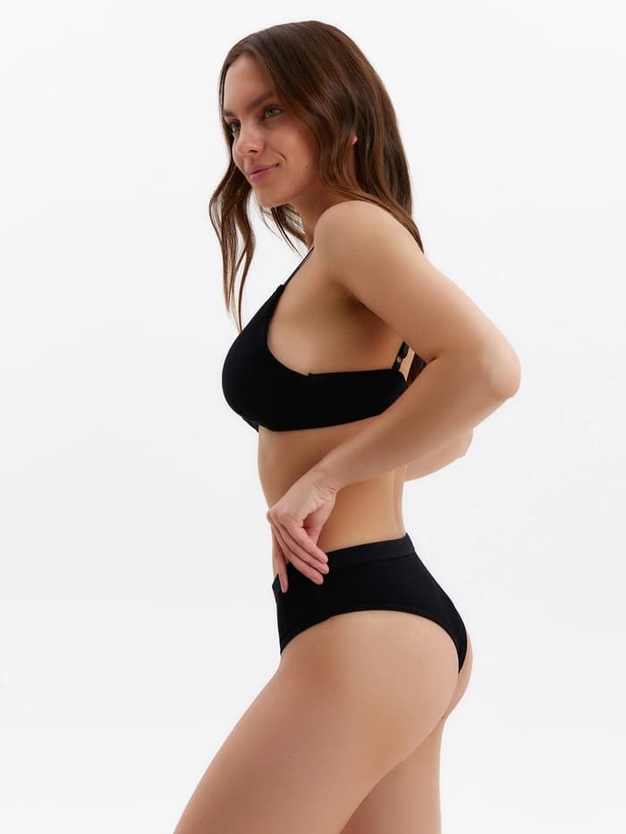 Комплект нижнего белья женский (топ, трусы) Collorista, чёрный, размер 46-48
