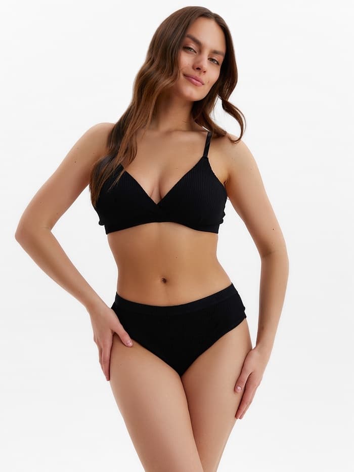 Комплект нижнего белья женский (топ, трусы) Collorista, чёрный, размер 46-48