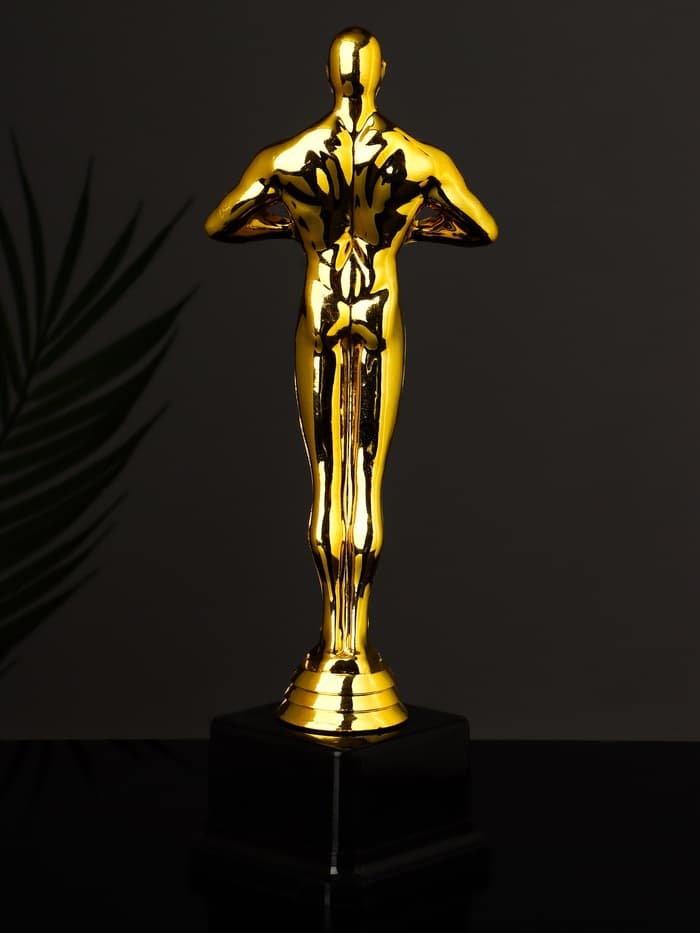 Кубок наградной с фигуркой «Оскар», 9×6×25 см